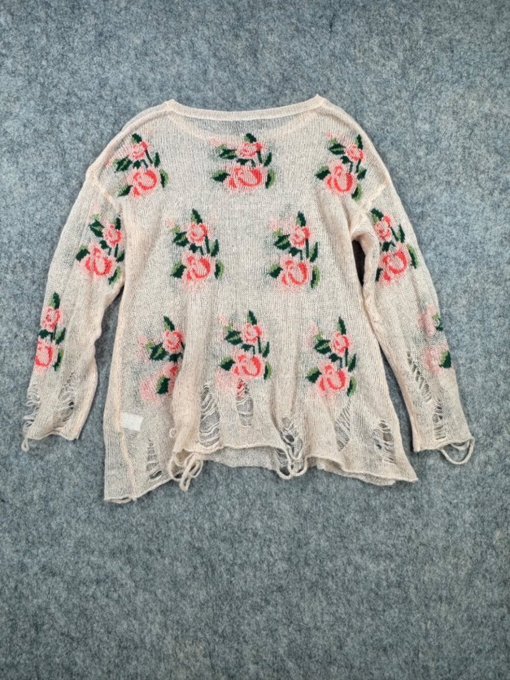 Wildfox White Label Prairie Rose Sweater Sz XS Distressed Pink - Picture 7 of 9